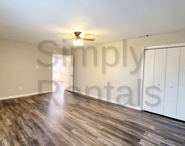 2602 Bliss - Photo Thumbnail 2