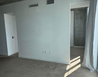 300 S Australian Avenue - Photo Thumbnail 18
