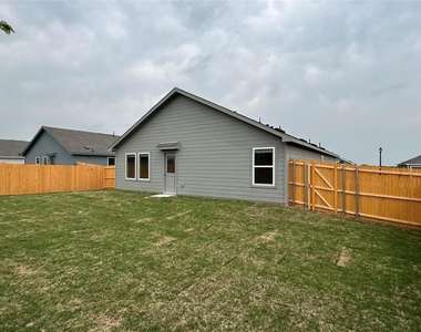 3700 Scarlet Sage Way - Photo Thumbnail 11