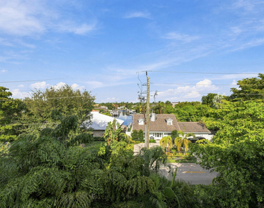 3909 N Ocean Boulevard - Photo Thumbnail 10