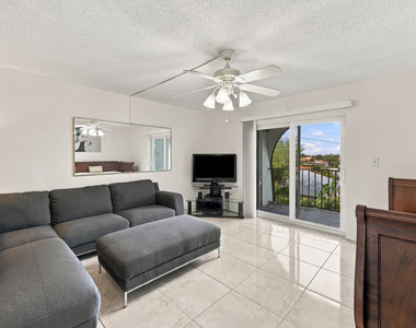 3909 N Ocean Boulevard - Photo Thumbnail 7