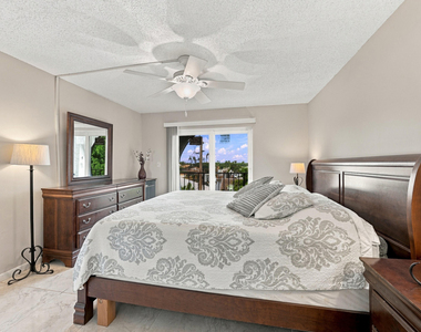 3909 N Ocean Boulevard - Photo Thumbnail 8
