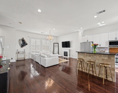 4230 Travis Street - Photo Thumbnail 6