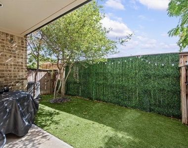 4230 Travis Street - Photo Thumbnail 36