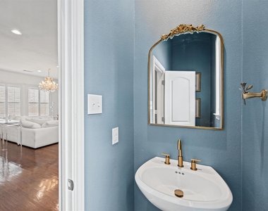 4230 Travis Street - Photo Thumbnail 18