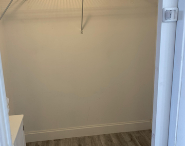 2425 Presidential Way - Photo Thumbnail 14