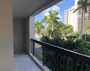 2425 Presidential Way - Photo Thumbnail 7