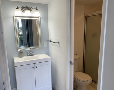 2425 Presidential Way - Photo Thumbnail 13