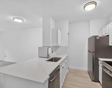 630 S Sapodilla Avenue - Photo Thumbnail 19