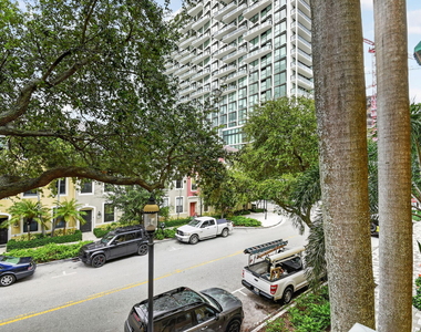 630 S Sapodilla Avenue - Photo Thumbnail 30