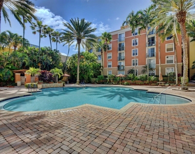 630 S Sapodilla Avenue - Photo Thumbnail 8