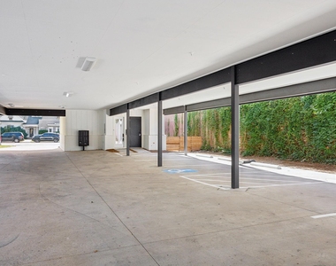 4907 Bryan Street - Photo Thumbnail 9