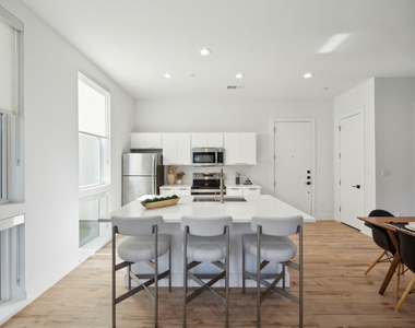 4907 Bryan Street - Photo Thumbnail 2