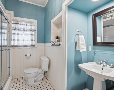 2212 Hurley Avenue - Photo Thumbnail 10