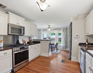2212 Hurley Avenue - Photo Thumbnail 5