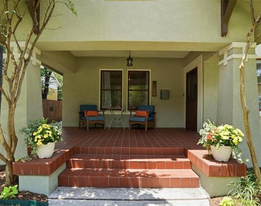 2212 Hurley Avenue - Photo Thumbnail 1