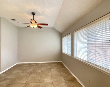 3616 Worthington Way - Photo Thumbnail 10
