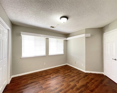 3616 Worthington Way - Photo Thumbnail 17