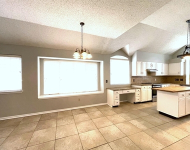 3616 Worthington Way - Photo Thumbnail 9