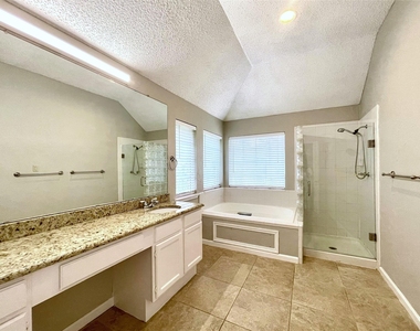 3616 Worthington Way - Photo Thumbnail 12