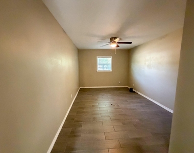 121 N 24th Street - Photo Thumbnail 11
