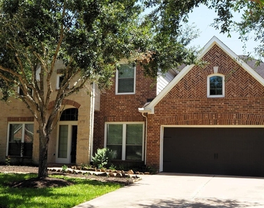 28607 Green Hedge Drive - Photo Thumbnail 1