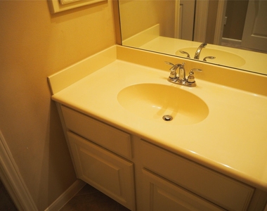 28607 Green Hedge Drive - Photo Thumbnail 30