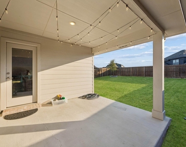 2255 Cliff Springs Drive - Photo Thumbnail 26
