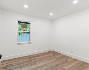 103 Elm Crest Drive - Photo Thumbnail 27
