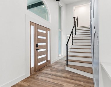103 Elm Crest Drive - Photo Thumbnail 5
