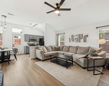 1063 Port Sullivan Drive - Photo Thumbnail 2