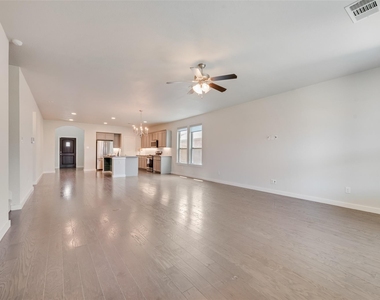 1617 Spoonbill Drive - Photo Thumbnail 3