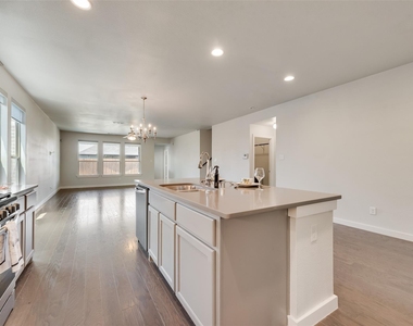 1617 Spoonbill Drive - Photo Thumbnail 10