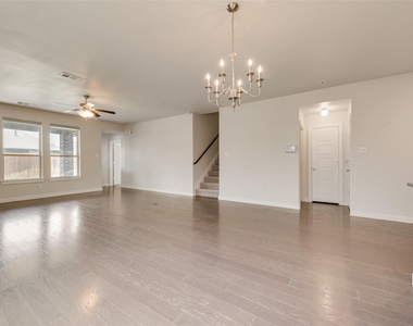 1617 Spoonbill Drive - Photo Thumbnail 6