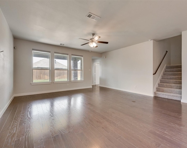 1617 Spoonbill Drive - Photo Thumbnail 5