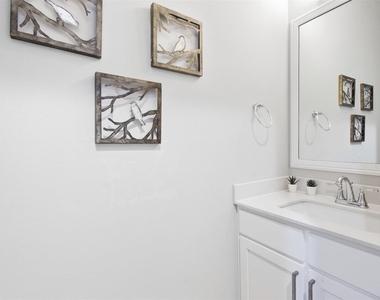 7243 Zachery Drive - Photo Thumbnail 11