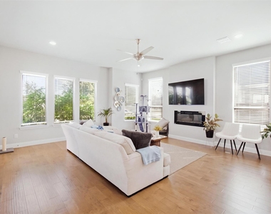 7243 Zachery Drive - Photo Thumbnail 3