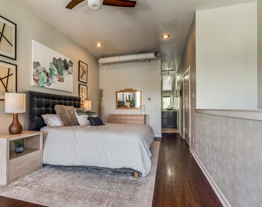 3907 Throckmorton Street - Photo Thumbnail 9