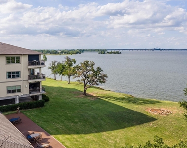 500 Waters Edge Drive - Photo Thumbnail 36