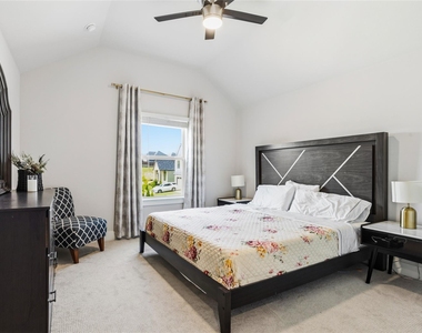 1212 Sapphire Lane - Photo Thumbnail 21
