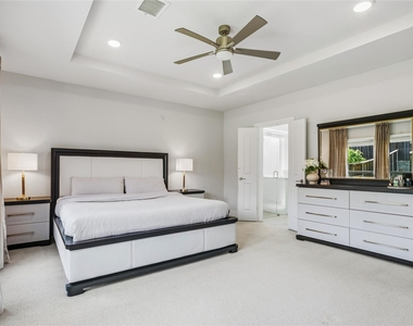 1212 Sapphire Lane - Photo Thumbnail 17