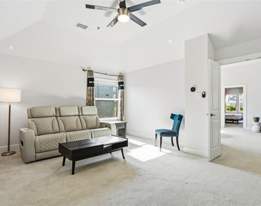 1212 Sapphire Lane - Photo Thumbnail 34