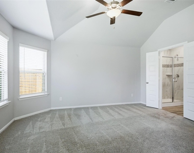 14009 Danesdale Drive - Photo Thumbnail 10