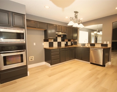 6414 Juliette Run - Photo Thumbnail 4