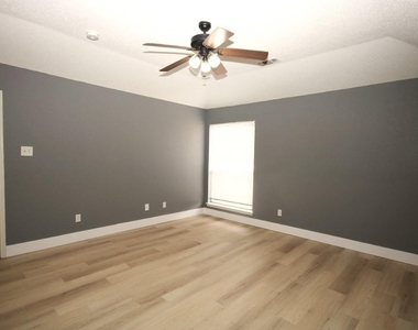 6414 Juliette Run - Photo Thumbnail 15