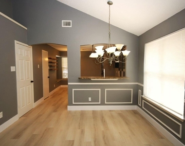 6414 Juliette Run - Photo Thumbnail 5