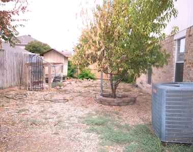 6414 Juliette Run - Photo Thumbnail 24