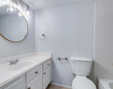 3904 Rawlins Street - Photo Thumbnail 14