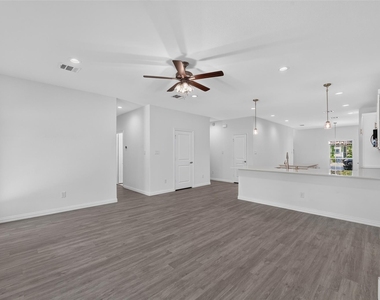 2404 Macon Street - Photo Thumbnail 12