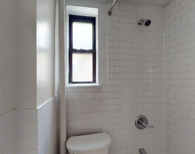 30 Charlton Street - Photo Thumbnail 3